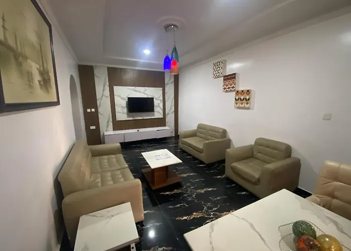 Presken Hotels, Opebi - Castle