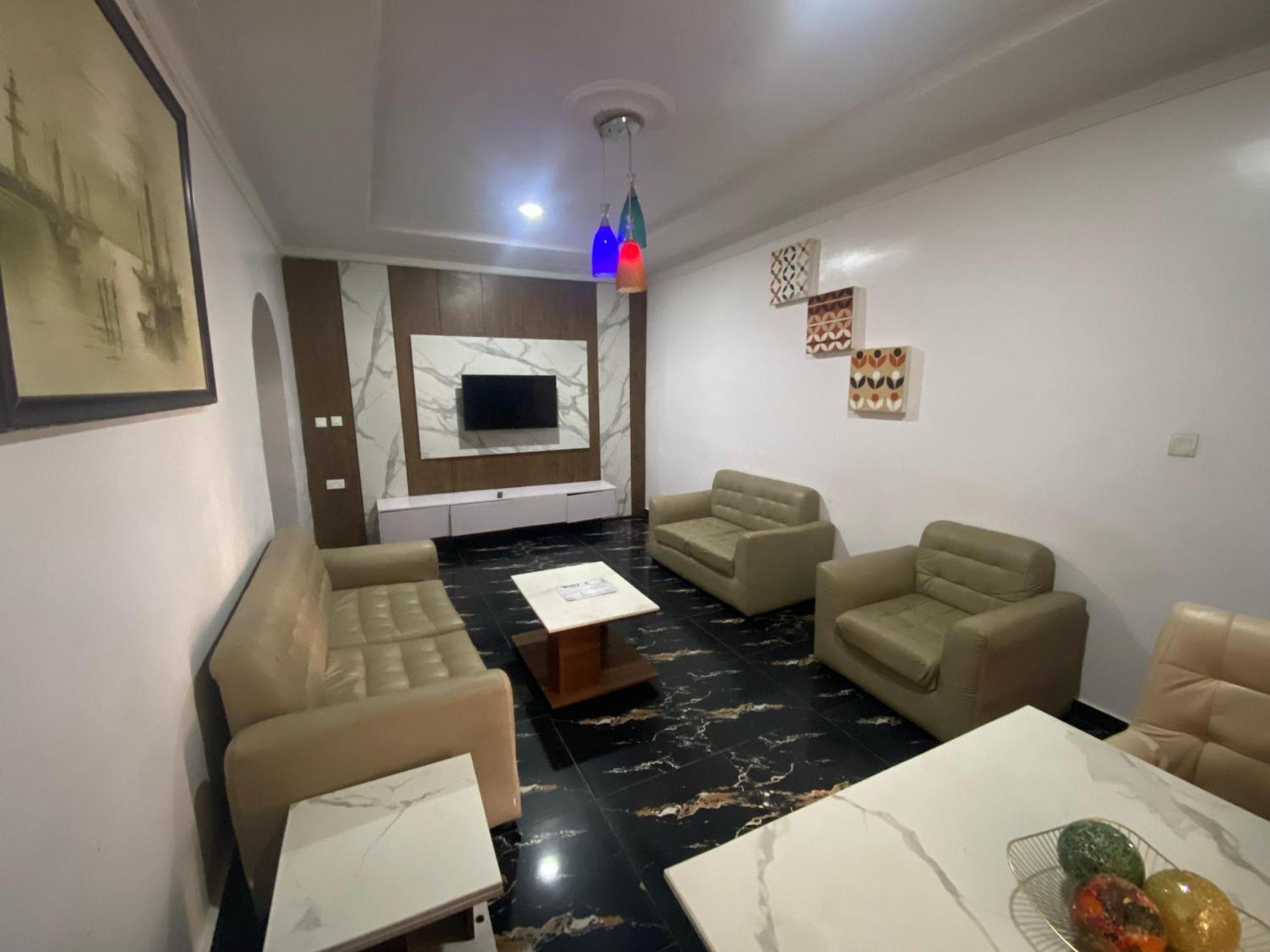 Отель Presken Hotels, Opebi - Castle 3*